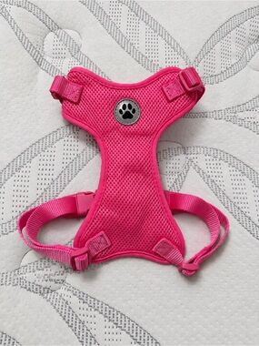 Vibrant Life pink mesh dog harness size medium